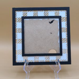 Hashmark single - black and white